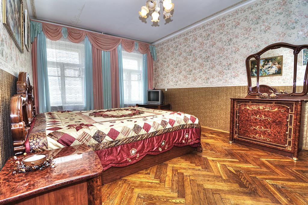 Apartment Na 7-Ya Krasnoarmeyskaya サンクトペテルブルク 部屋 写真